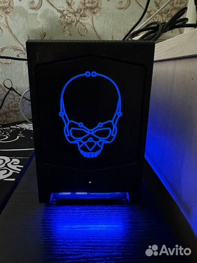 Мини-пк Intel NUC NUC11BTMi9(Вeаst Сanyon)