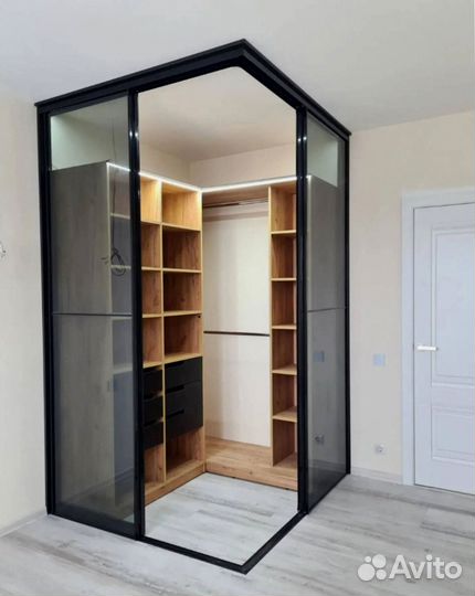 Встраиваемая гардеробная