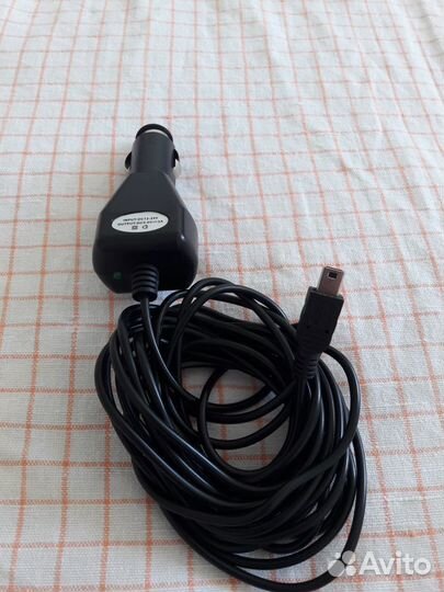 Продам новое автомобильное зарядное