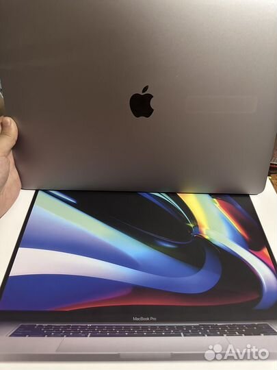 Apple macbook pro 16 2019 i7 512G