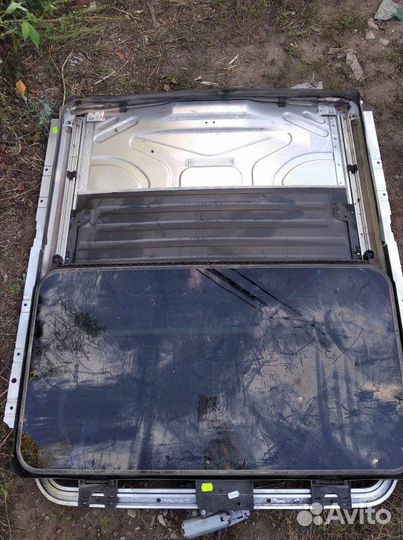 Люк Land Rover Range Rover L322 2002 верх. (б/у)