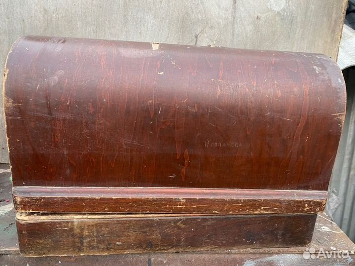 Швейная машинка зингер