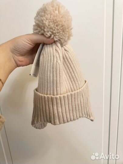 Шапка зимняя новая для девочки 3-6 лет