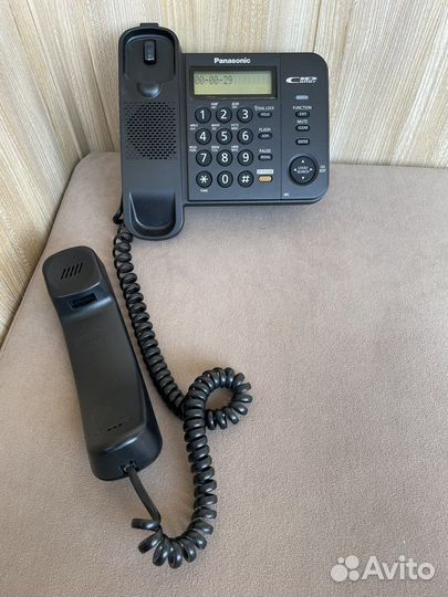 Интегрированный телефон Panasonic KX-TS2358RU