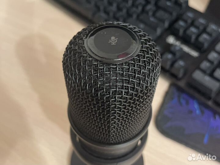 HyperX микрофон