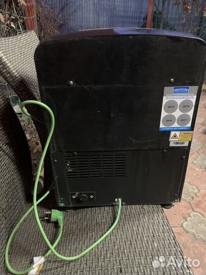 Витрина для напитков Adrenaline