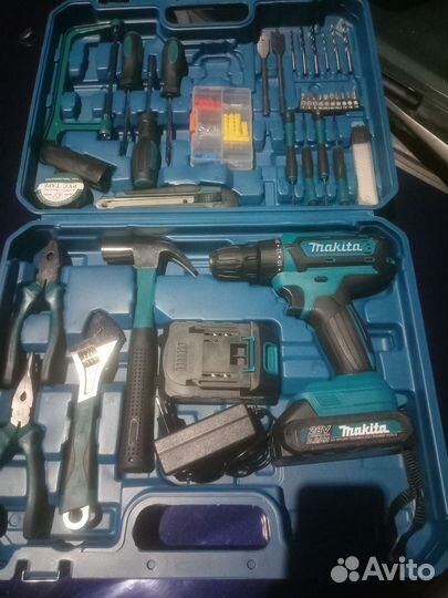 Шуруповерт makita