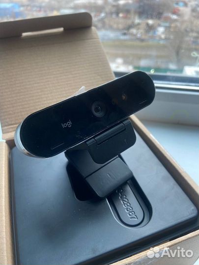 Веб камера Logitech brio