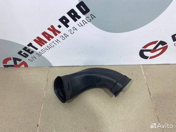 Патрубок воздушного фильтра Peugeot 607 2000-2010