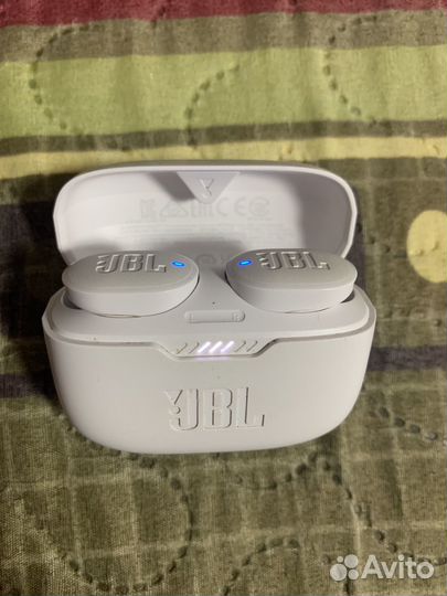 Беспроводные наушники JBL tune 130NC