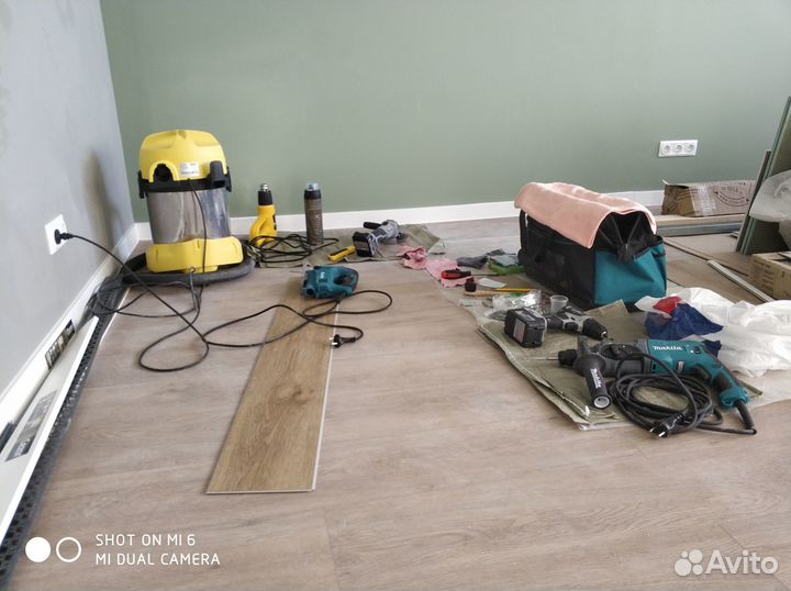 Укладка ламината, линолеума и напольного плинтуса