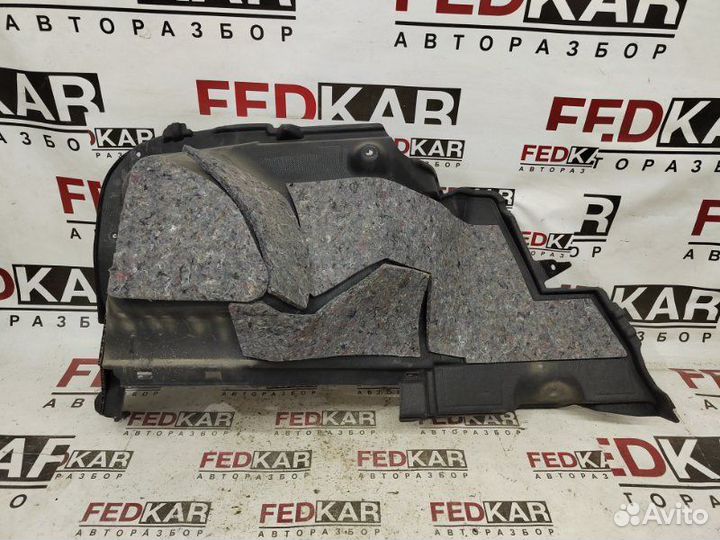 Обшивка багажника правая Toyota Corolla E150 1ZR