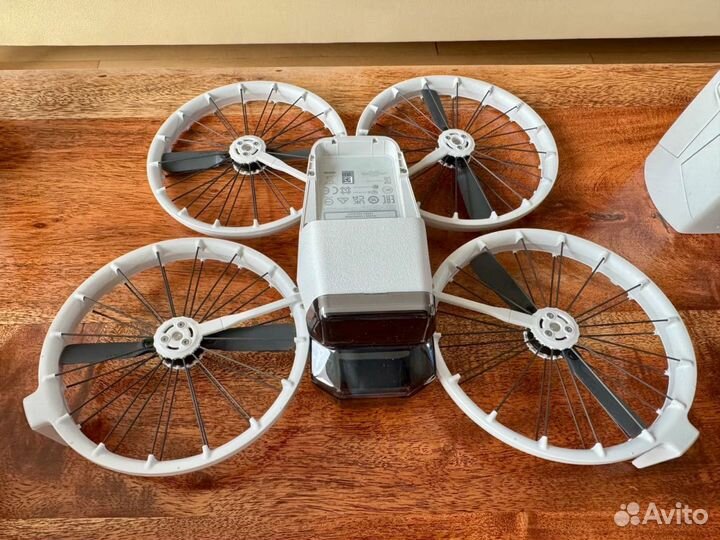 Дрон DJI Flip Combo