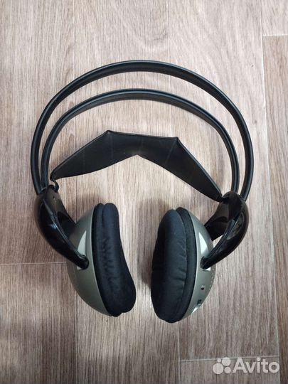 Беспроводные наушники Philips SHC2000