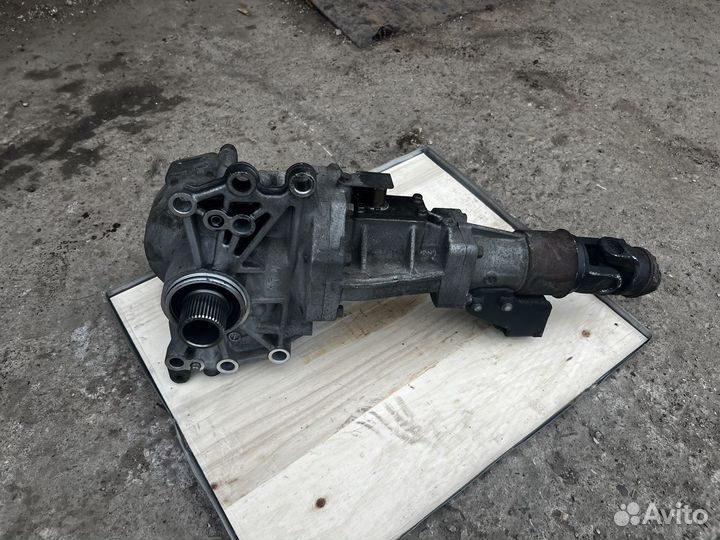 Раздатка (угловой редуктор) 3200A067