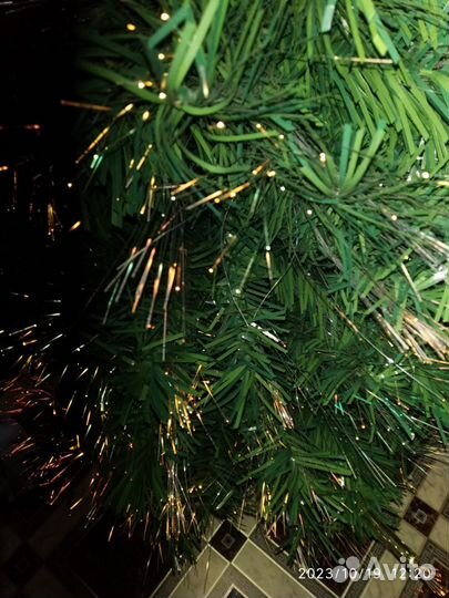 Ёлки искусственные 3 шт разные