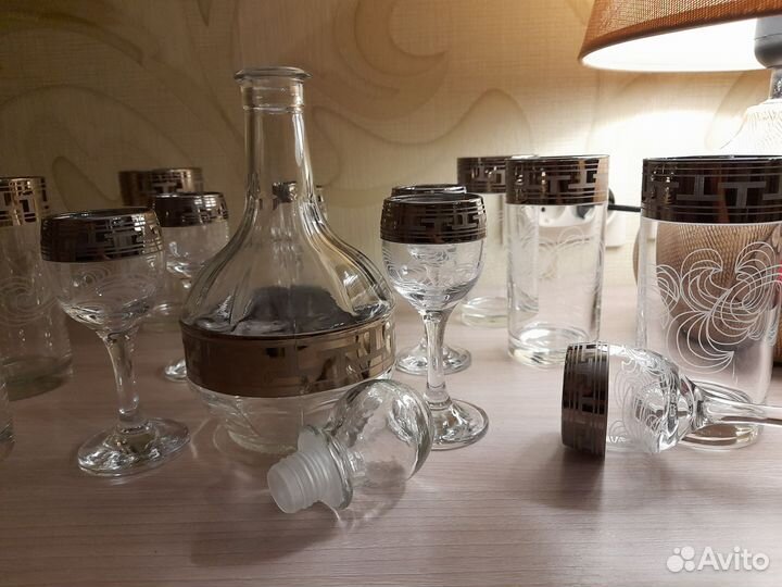 Графин с рюмками и стаканы Гусь-Хрустального з-да