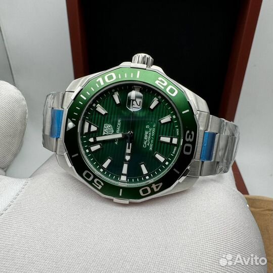 Часы tag heuer aquaracer calibre 5 green