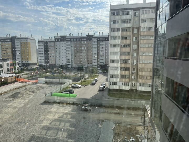 4-к. квартира, 95 м², 12/18 эт.