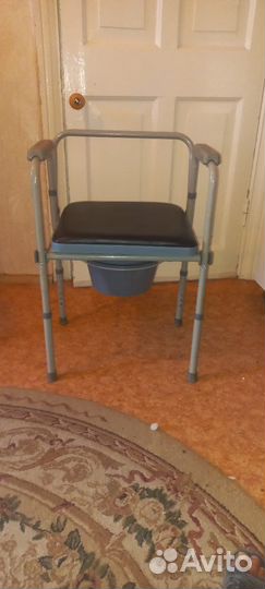 Стул с туалетом, коляска, костыли, ходунки