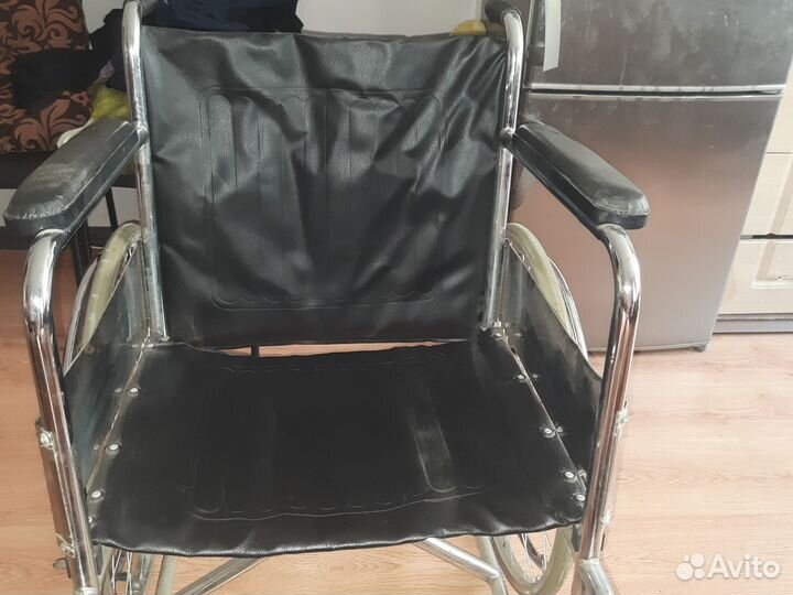 Инвалидное кресло