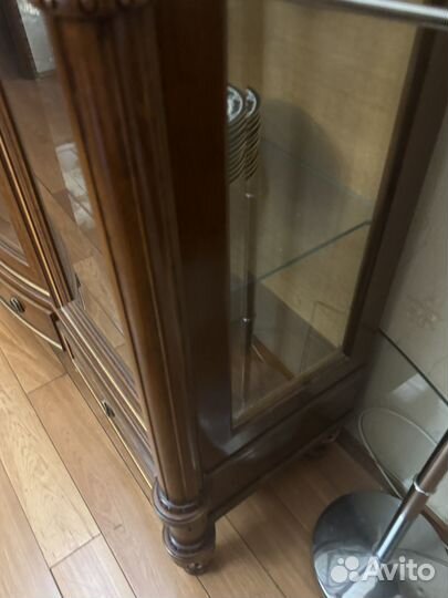 Италия, сервант Б/У в