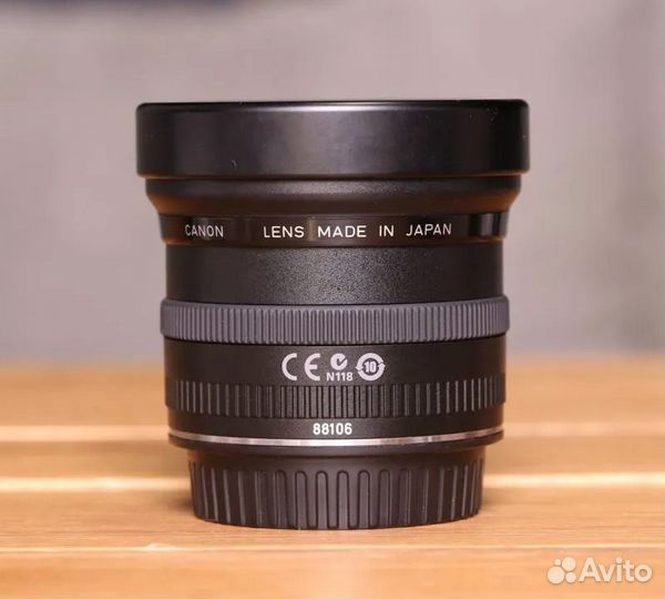 Oбъeктив Canon 15mm f/2.8