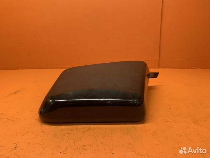 Заглушка жабо правая Hummer H2 6.0 2003