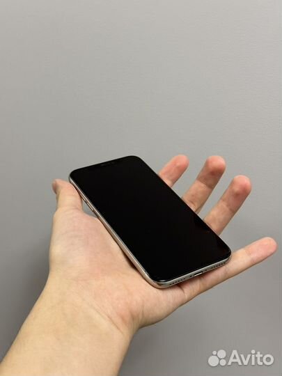 iPhone X, 64 ГБ