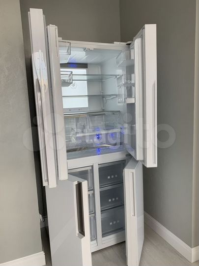 3-к. квартира, 93 м², 6/8 эт.