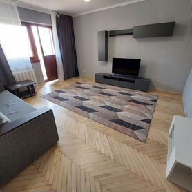 2-к. квартира, 70 м², 5/9 эт.