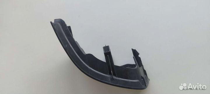 Заглушка в бампер правая, Toyota opa