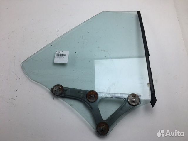 Стекло боковое заднее правое Nissan Skyline DR30