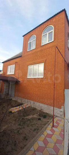 Дом 320 м² на участке 4 сот.