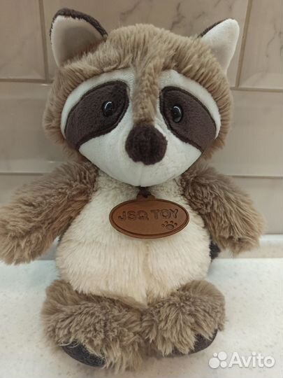 Мягкая игрушка енот