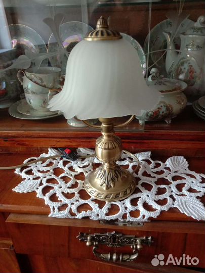 Лампа настольная Европа