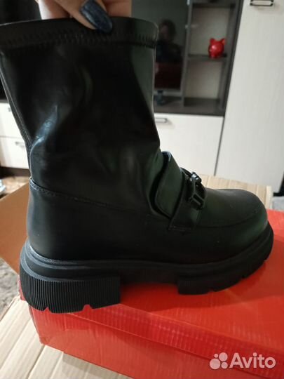 Ботинки демисезонные женские