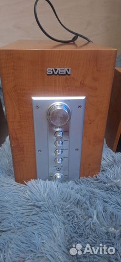 Сабвуфер и колонки sven