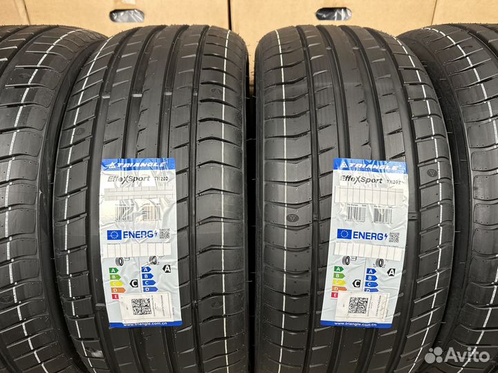 Triangle EffeXSport TH202 215/35 R19 85Y