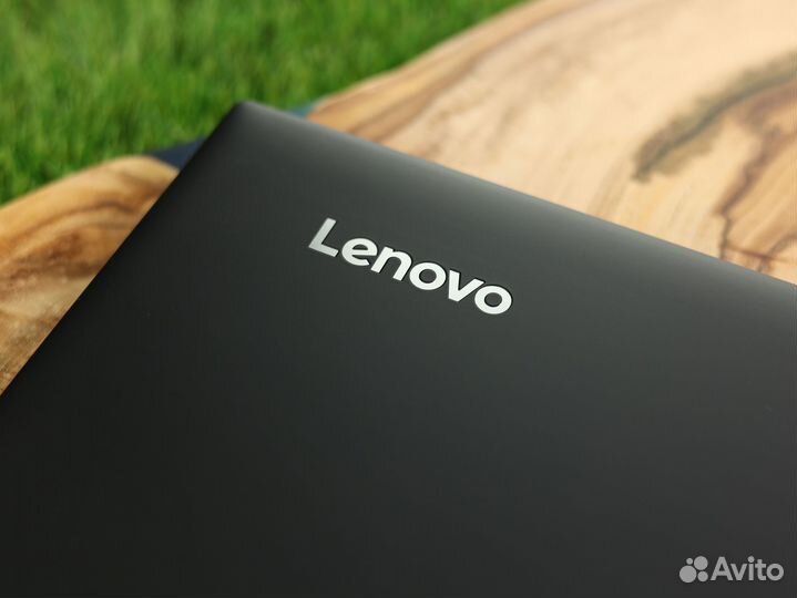 Ноутбук Lenovo i7, 8Gb, SSD 256Gb, Radeon R7