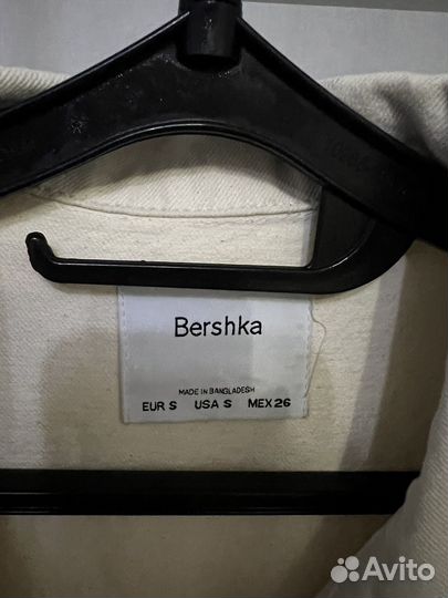 Джинсовая куртка bershka