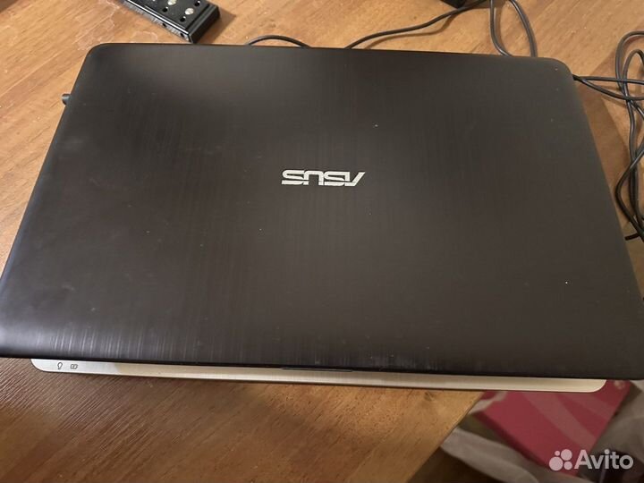Ноутбук asus