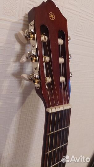 Классическая гитара yamaha c40