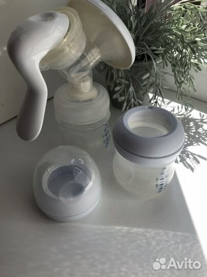 Молокоотсос avent ручной + бутылка