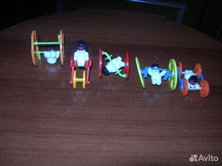 Тайна 3-й планеты, привидения- гимнасты и др