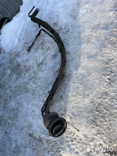 Рав 4 40 горловина топливного бака