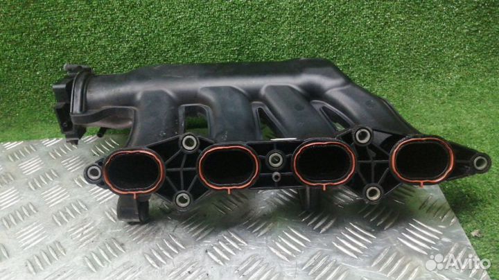 Коллектор впускной Mercedes-Benz C-Class