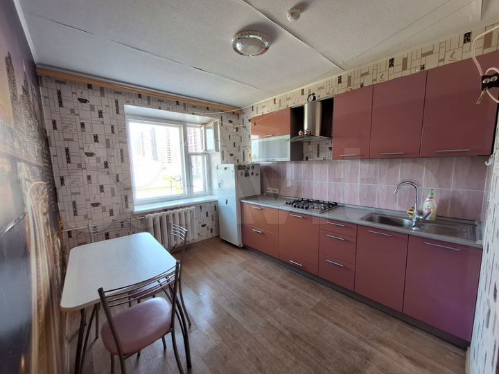 2-к. квартира, 46 м², 4/4 эт.