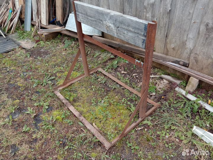 Стойка для лодочных моторов