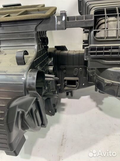 Корпус отопителя Kia Sportage SL G4KD 2011